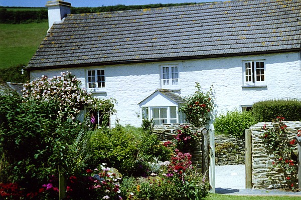 Coombe Farmhouse, Nr Looe